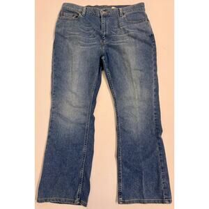 Levi's Women's 515 Boot Cut Low Rise Flare Leg Jeans Medium Wash Size 14P M
